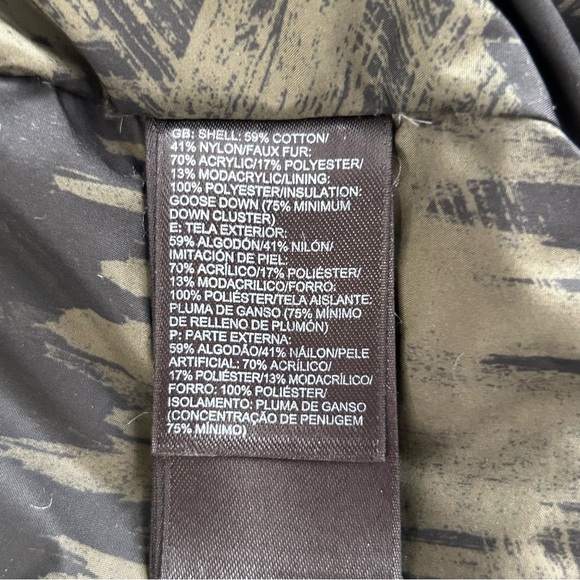 The North Face Arctic Parka Coat with Faux Fur Hood army green S - Picture 9 of 16